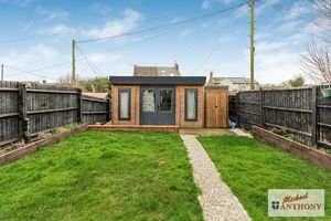 Photo 19- click for photo gallery